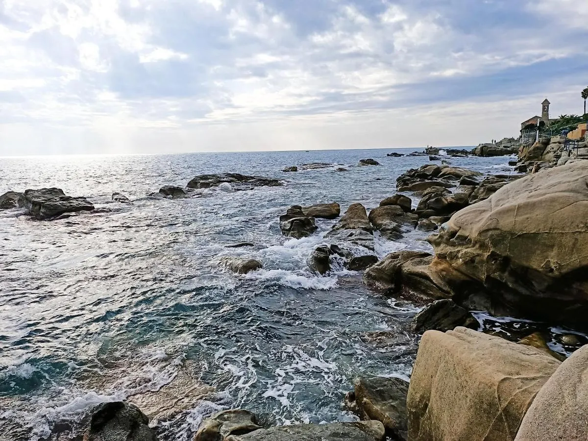Agrilunassa Eco GuestHouse&Cottage Bordighera